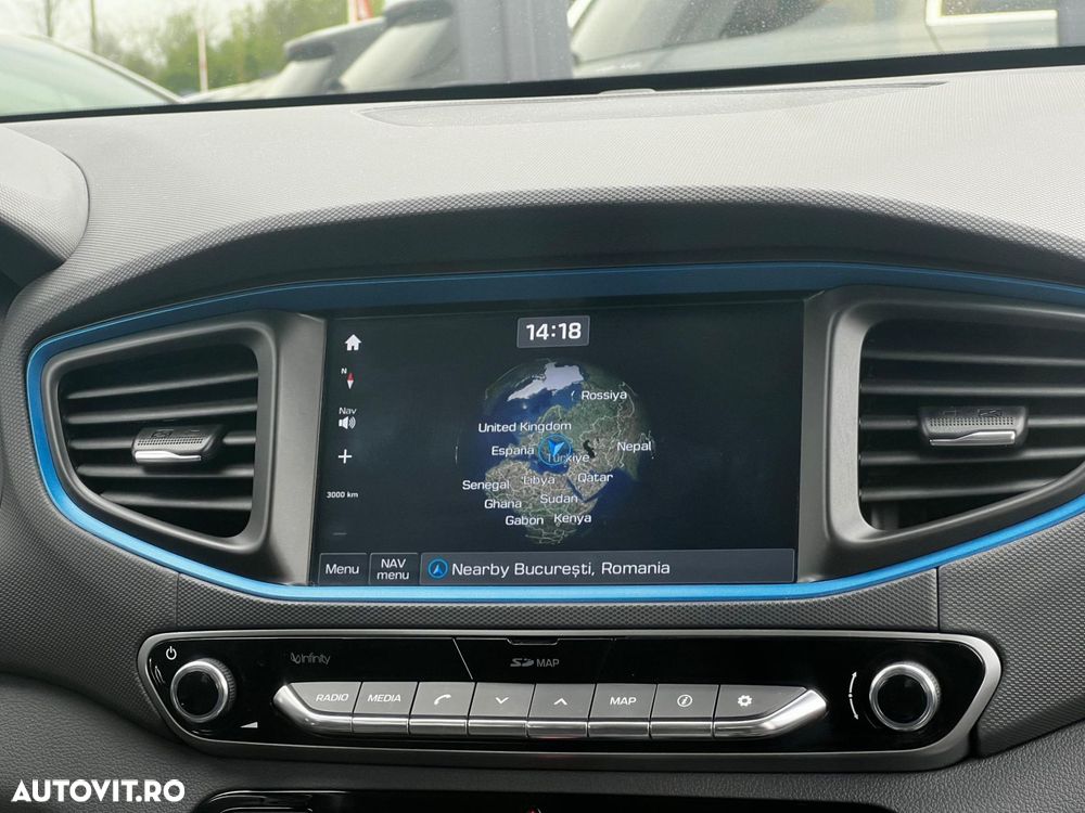Hyundai IONIQ - 12