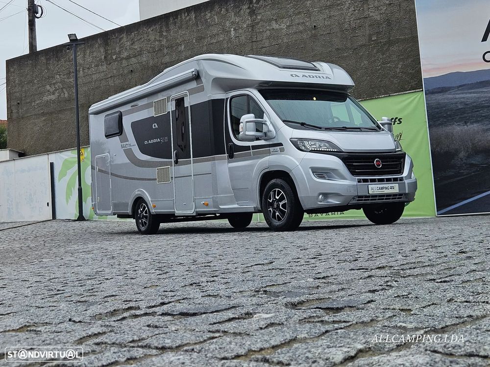 Adria Matrix M670SBC 50 YEARS 5 LUGARES DE LIVRETE CAMA CENTRAL + BASCULANTE - 5