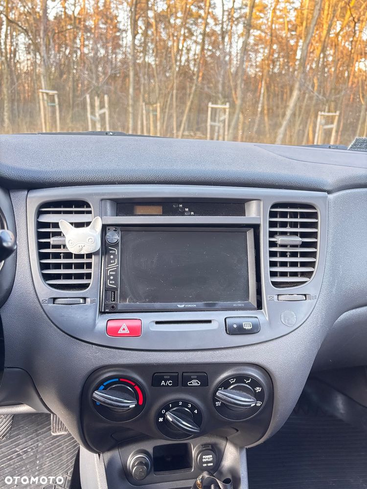 Kia Rio 1.4 / City - 7