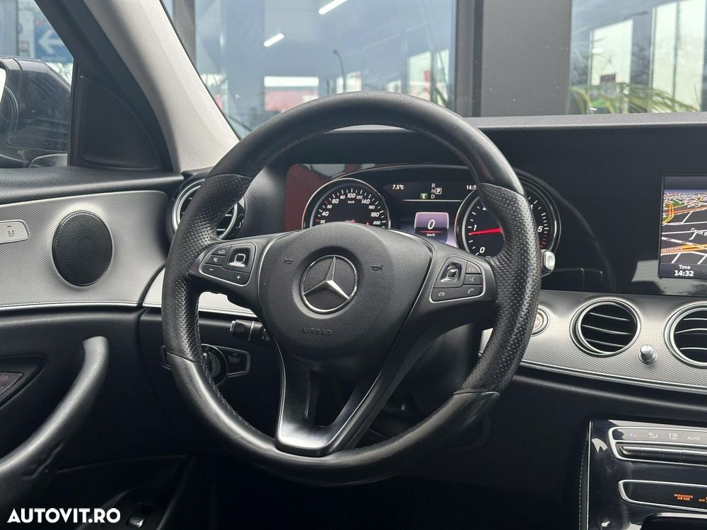 Mercedes-Benz E - 9