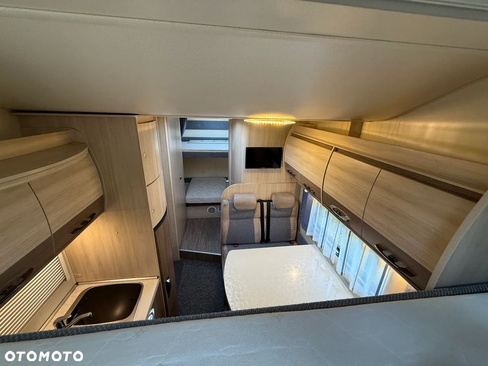 Hobby Kamper,camper I właściciel garażowany 6-osób - 30