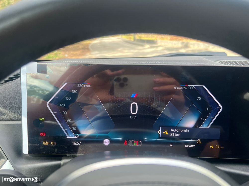 BMW i4 eDrive40 Edição Desportiva M - 24