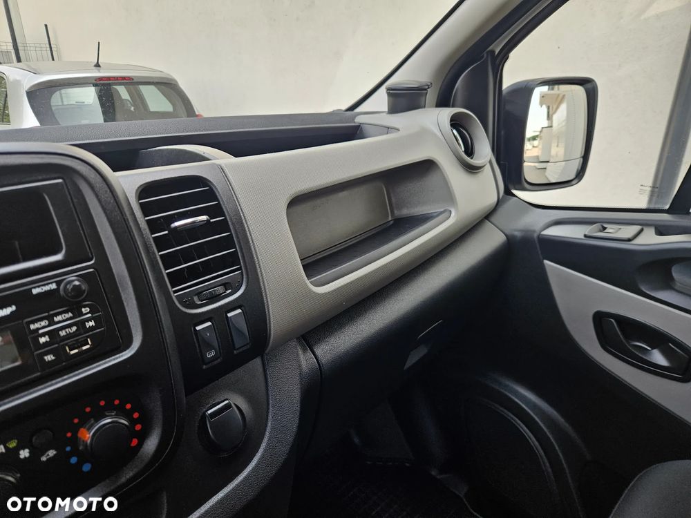Renault Trafic - 22