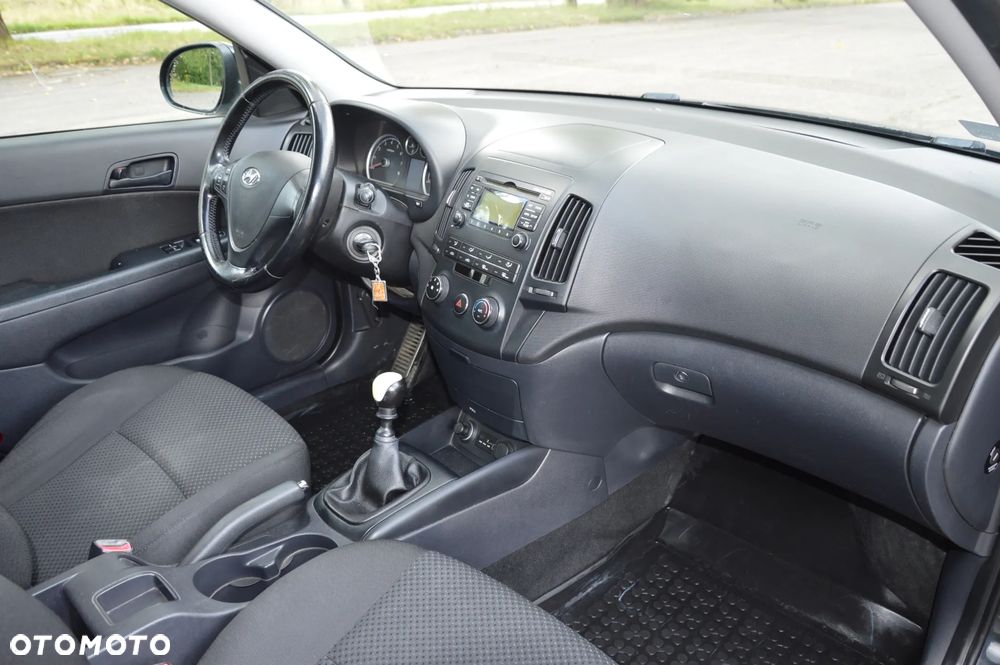 Hyundai i30 1.4 Classic - 9