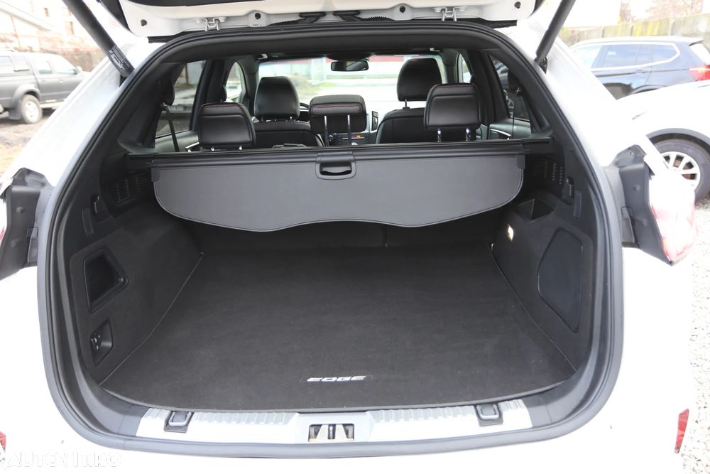 Ford Edge 2.0 Panther A8 AWD ST Line - 13