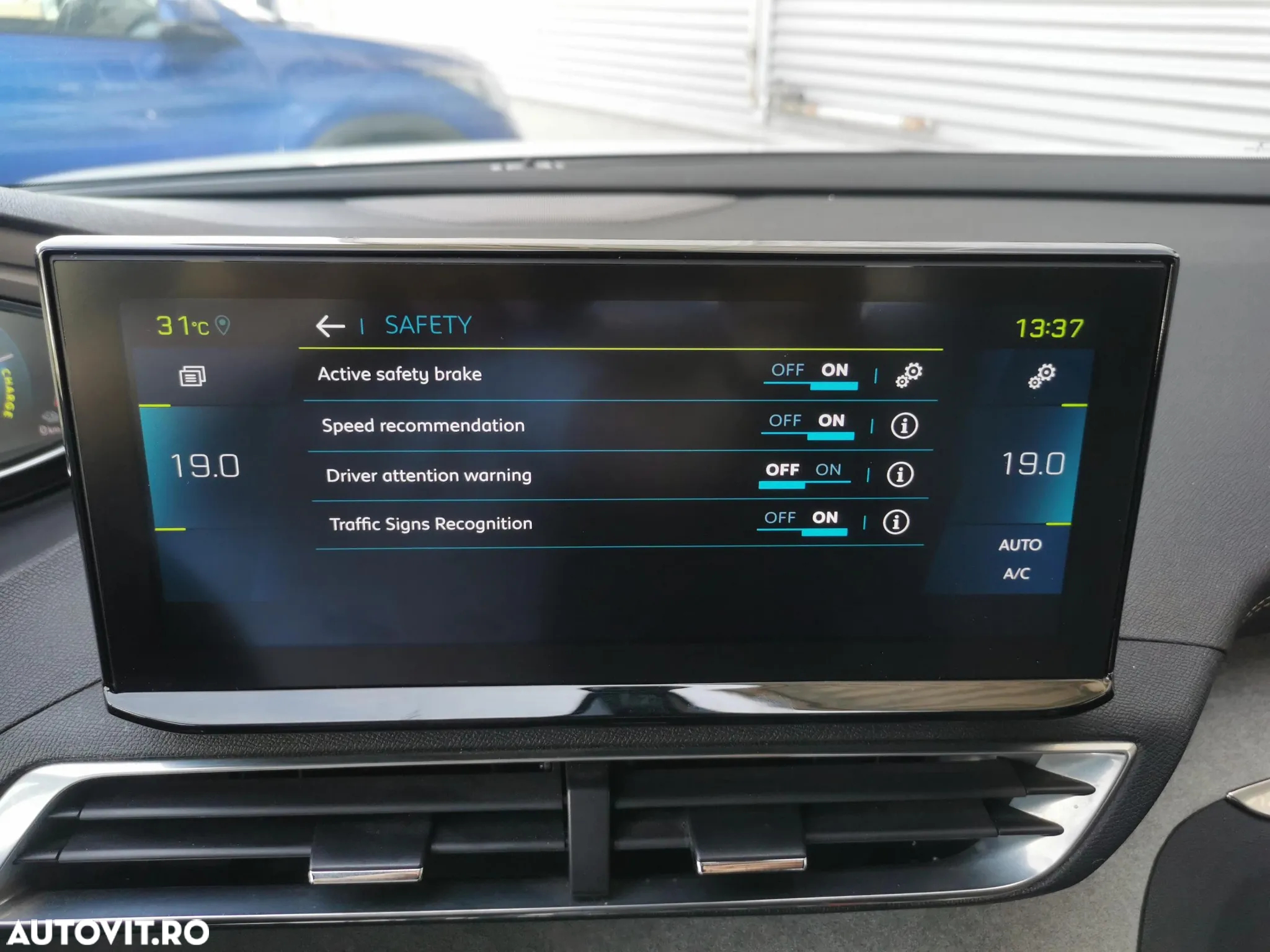 Peugeot 3008 PHEV EAT8 4X4 GT Pack - 22
