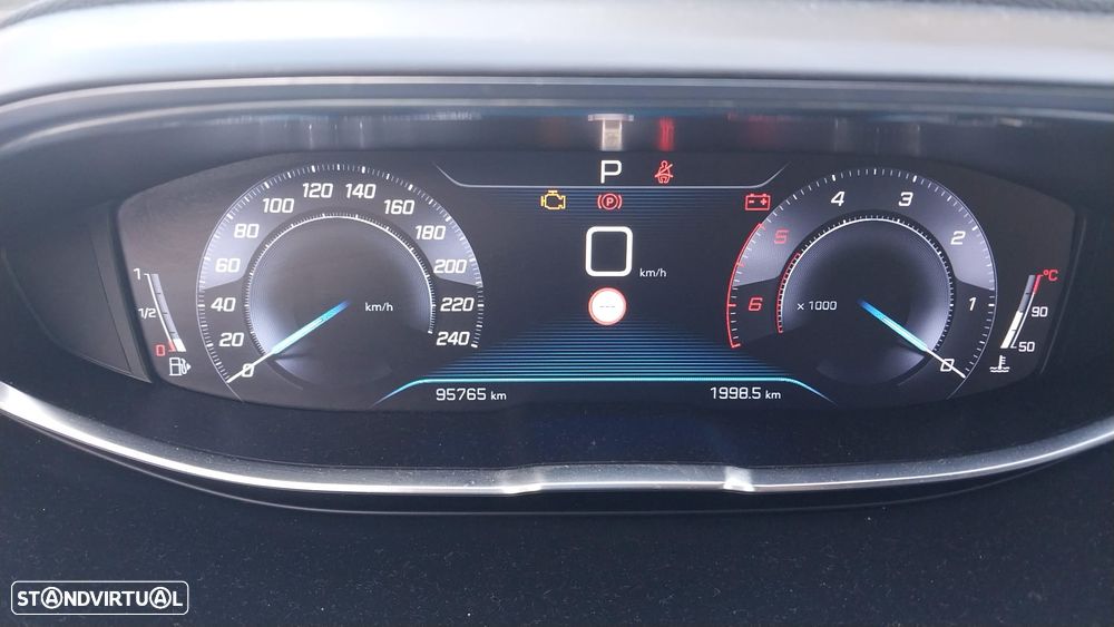 Peugeot 5008 BlueHDI 130 EAT8 Allure Business-Pack - 29