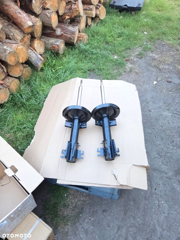 Amortyzatory amortyzator przód przedni Renault Master III Opel Movano B Nissan NV400 95508206 543029774R - 1