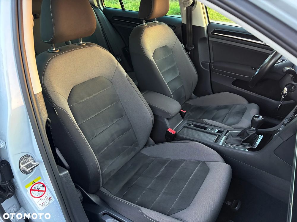 Volkswagen Golf 1.5 TSI BMT Evo Highline - 16