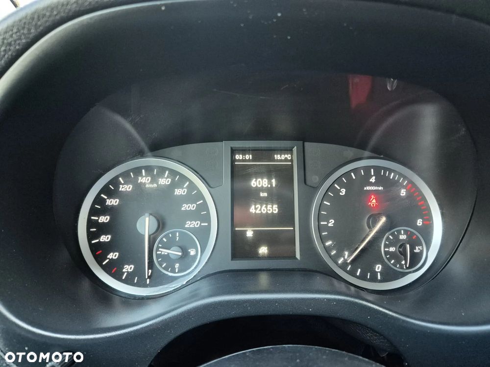 Mercedes-Benz Vito - 16