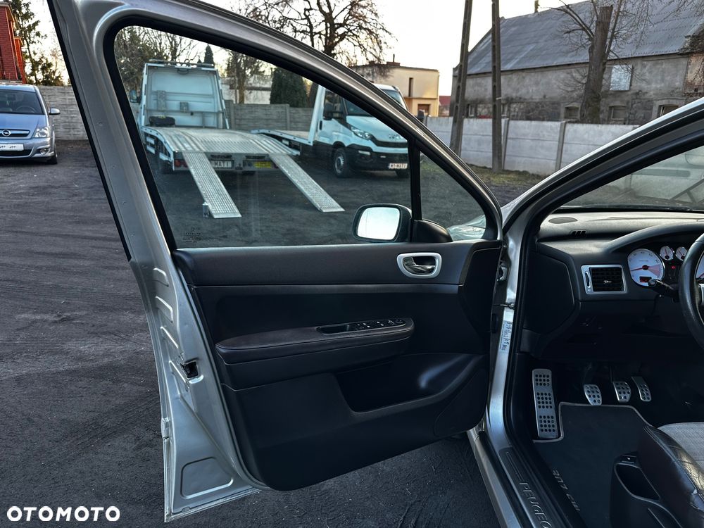 Peugeot 307 SW 140 OXYGO - 12