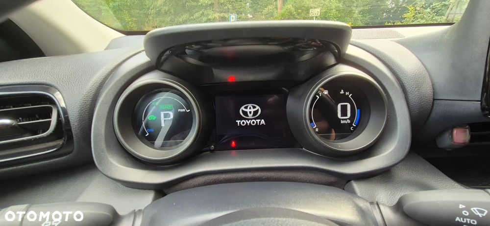 Toyota Yaris Hybrid 1.5 Executive - 23