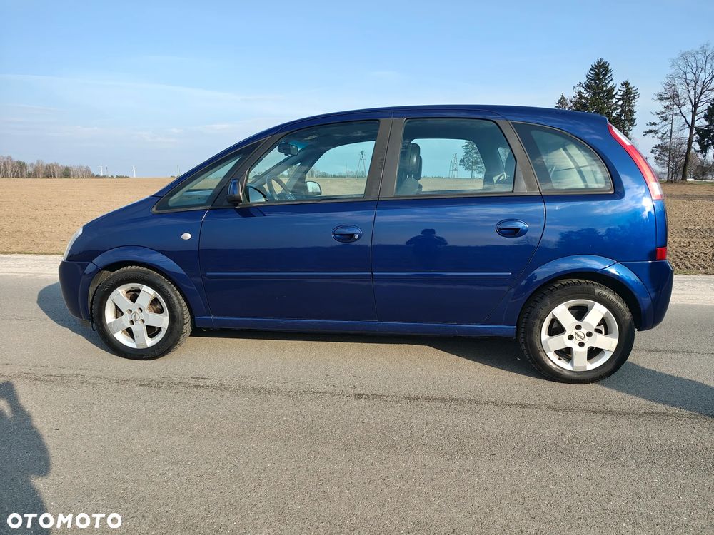 Opel Meriva 1.6 16V Essentia - 22