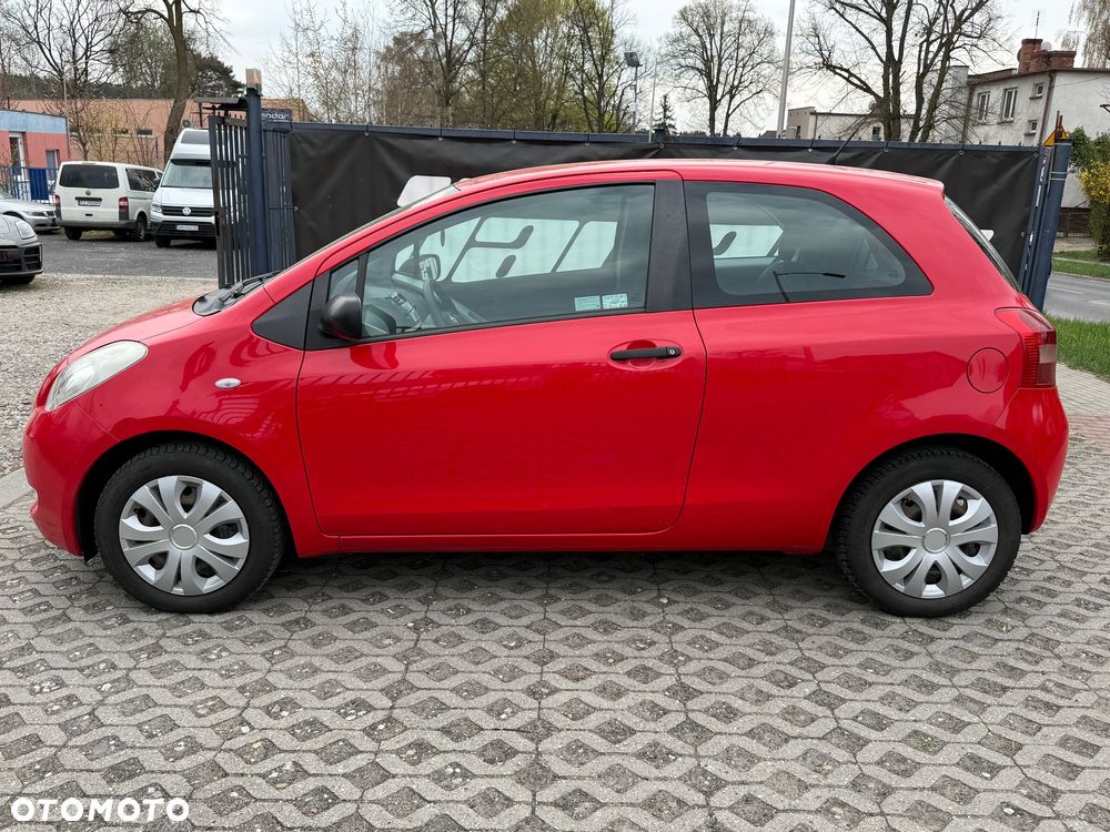Toyota Yaris 1.3 Luna A/C - 9