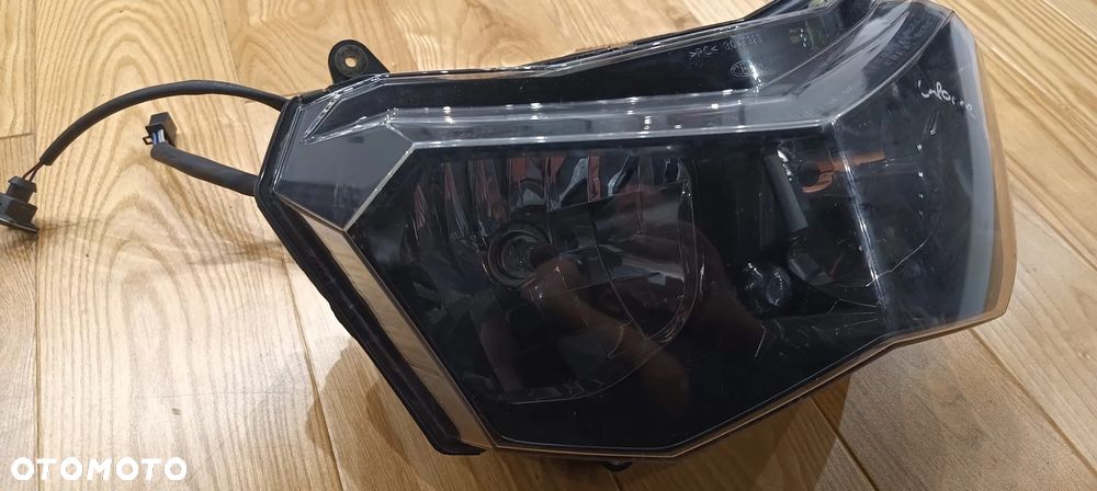 APRILIA ETV CAPONORD 1000 REFLEKTOR LAMPA  2004 - 4