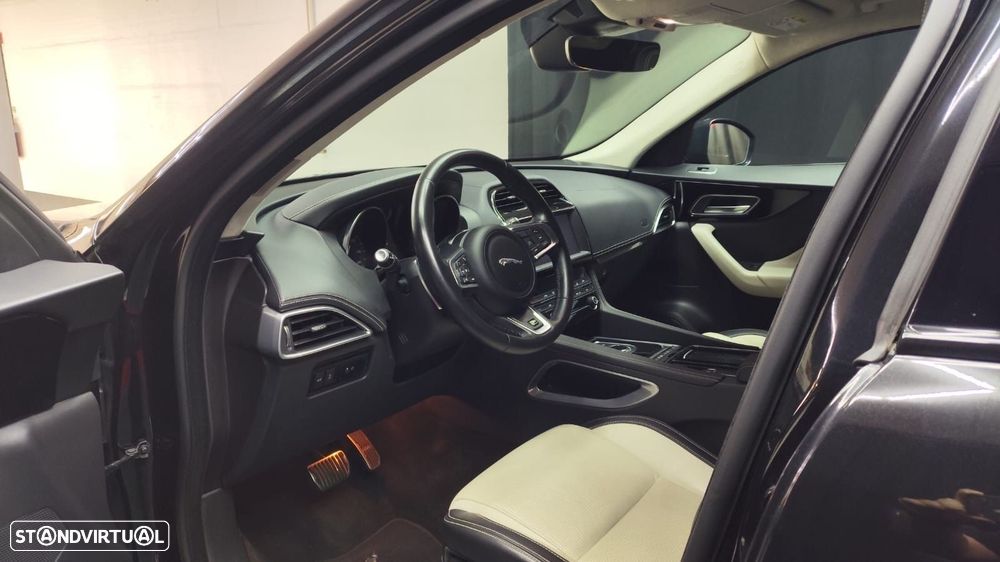 Jaguar F-Pace 2.0 i4D Portfolio AWD Aut. - 10
