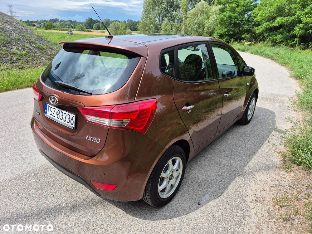 Hyundai ix20 1.4 Premium - 5