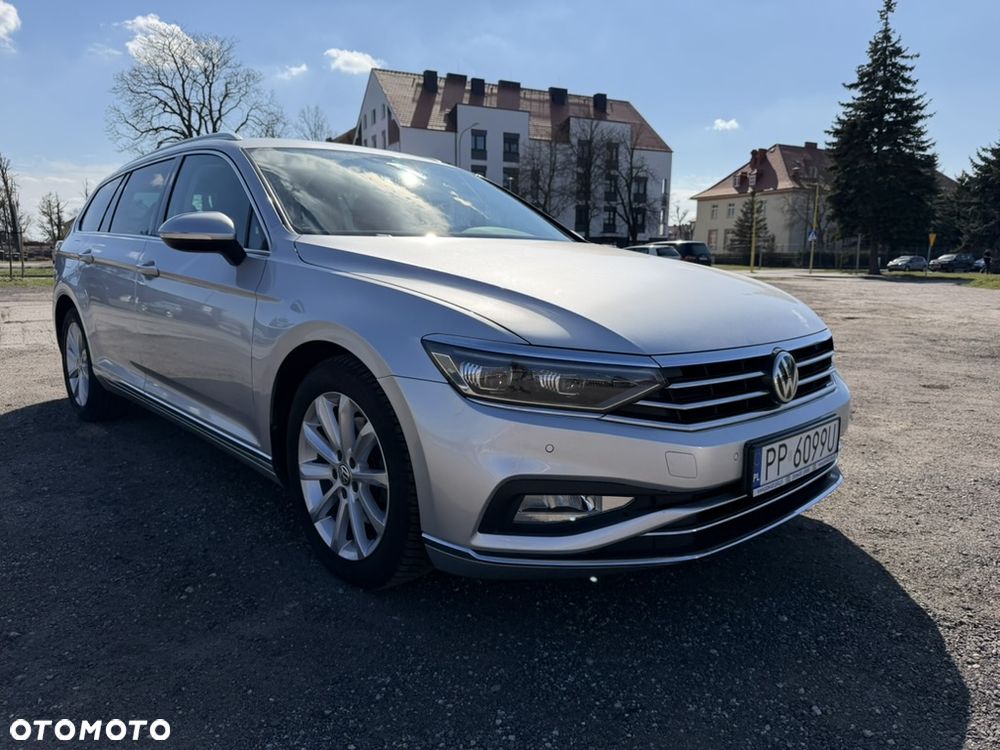 Volkswagen Passat - 11