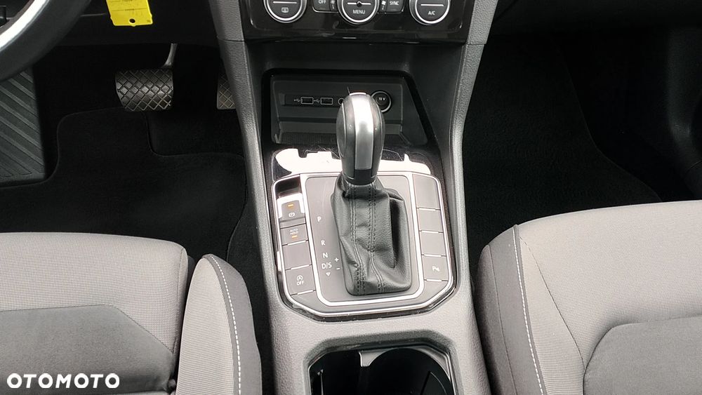 Volkswagen Golf Sportsvan 2.0 TDI SCR DSG Highline - 16