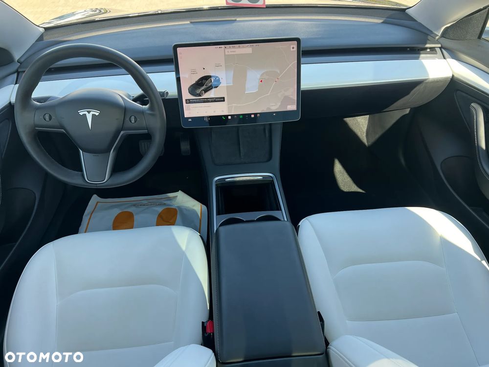 Tesla Model 3 - 19