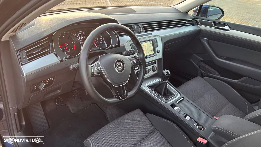 VW Passat Variant 2.0 TDI Highline - 7