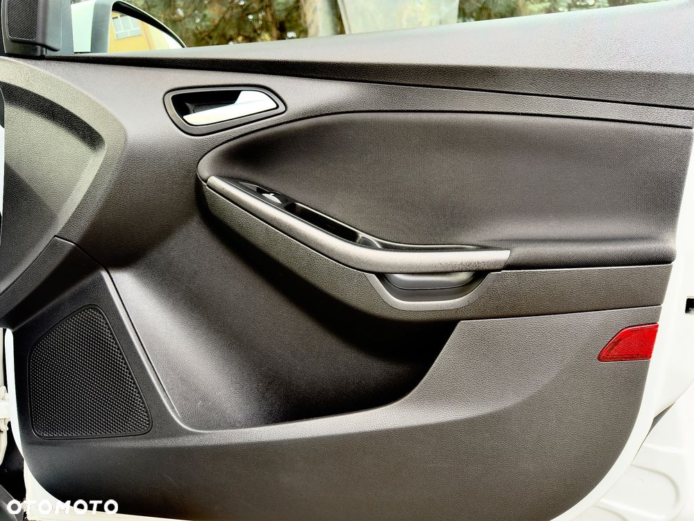 Ford Focus - 13