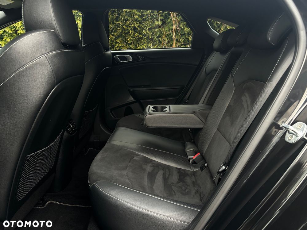 Kia ProCeed 1.4 T-GDI OPF GT LINE - 19