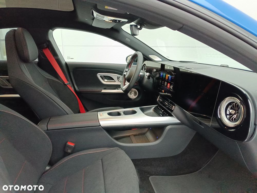 Mercedes-Benz CLA 220 mHEV 4-Matic 8G-DCT - 5