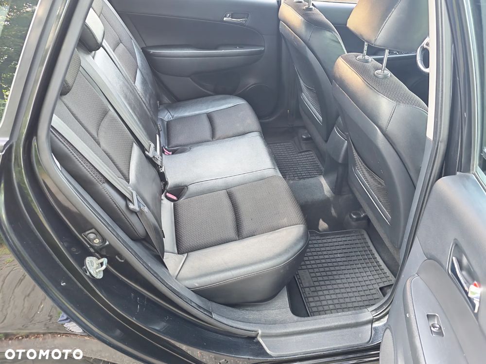 Hyundai i30 2.0 Premium - 17