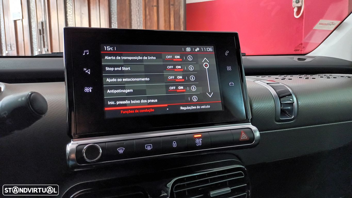 Citroën C4 Cactus 1.2 PureTech Shine EAT6 - 37
