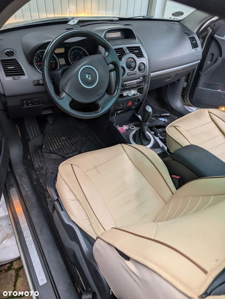 Renault Megane 1.6 16V Authentique - 5