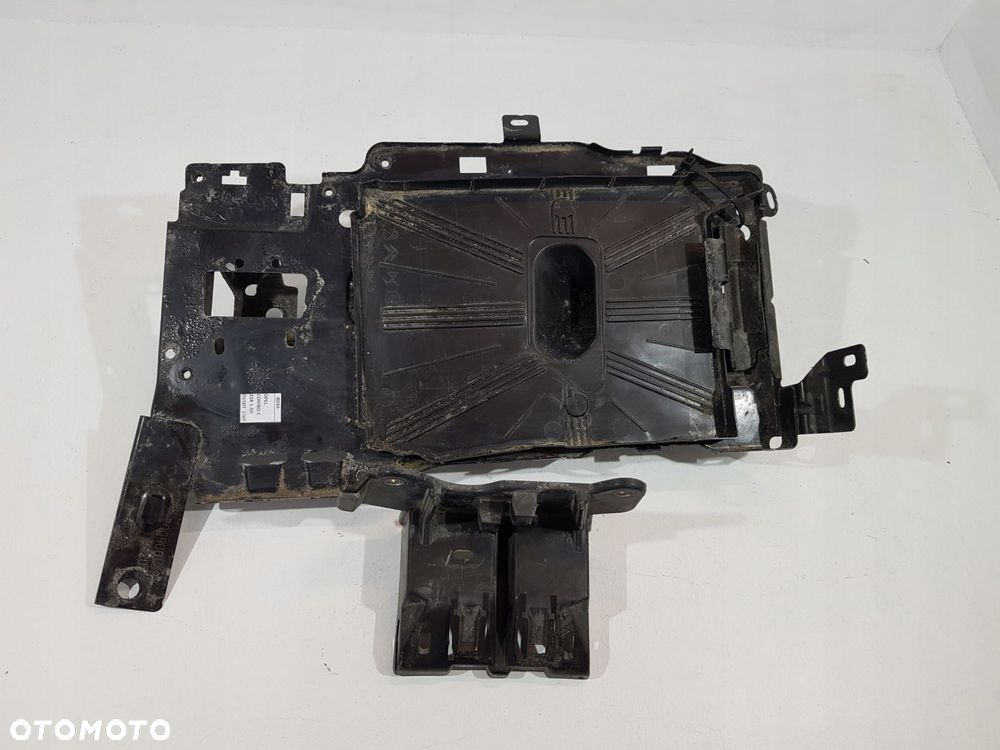 podstawa akumulatora 9815288580 opel combo e berlingo iv rifter 21r eu 1.5d - 1