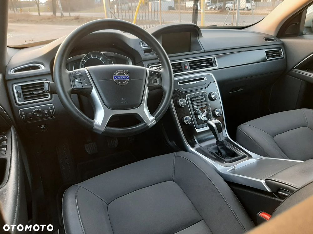 Volvo V70 D4 Summum - 17