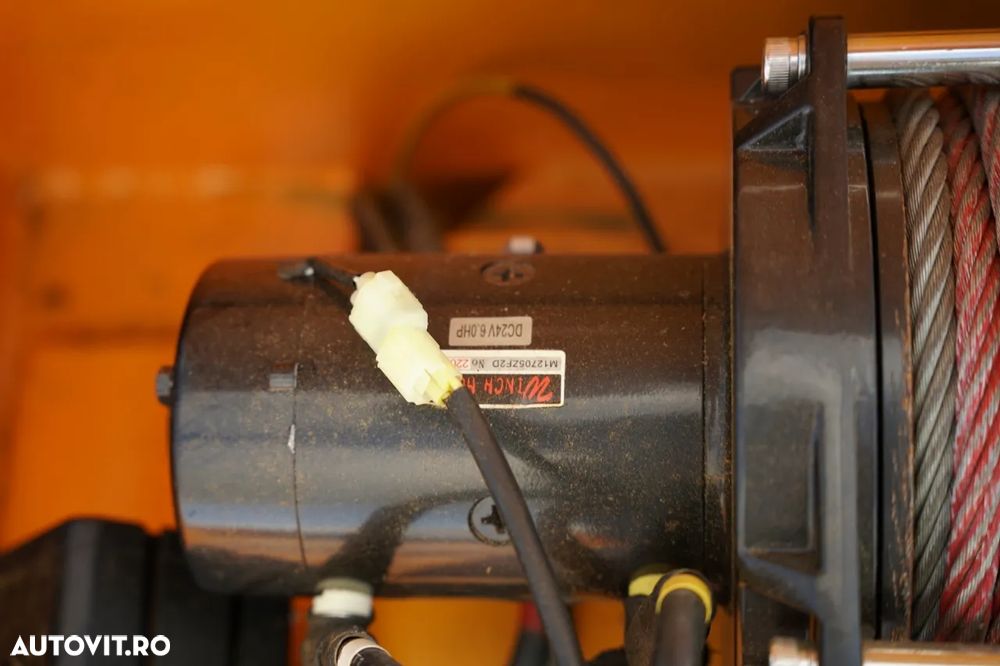 Louault / PLATFORMĂ JOASĂ - 13,6 M / PLATFORMĂ HIDRAULICĂ / RAMPE HIDRAULICE / TROLIU / AXĂ VIRATOARE / 3 AXI / - 21