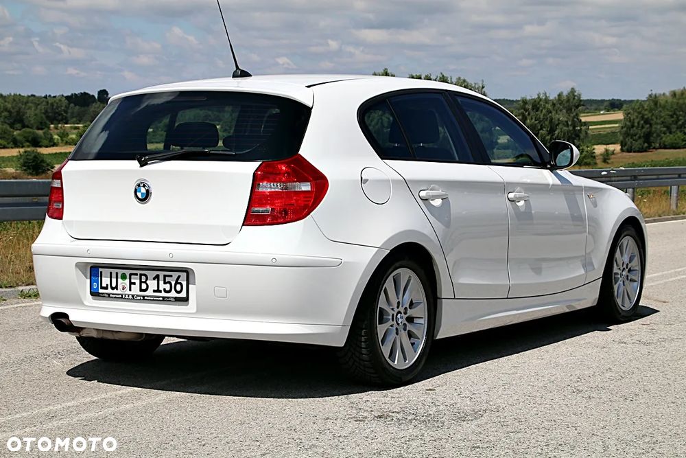 BMW Seria 1 116i Edition Sport - 11