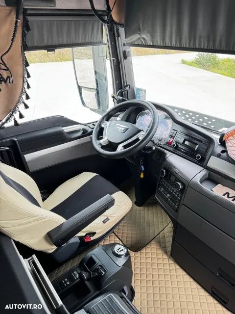 MAN TGX - 8