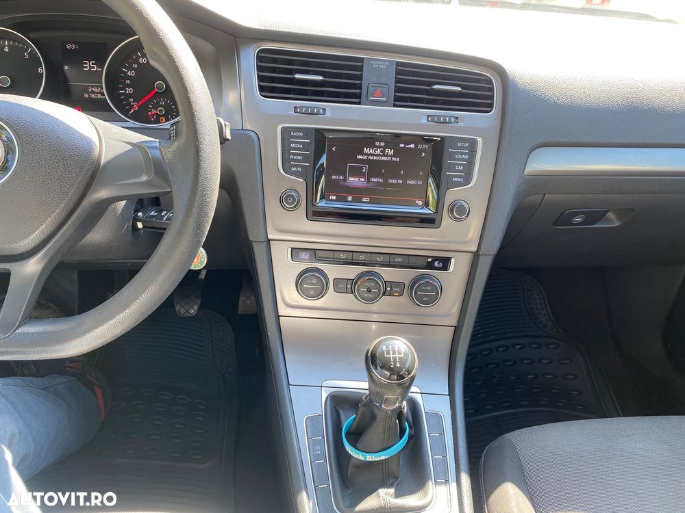 Volkswagen Golf 1.2 TSI BMT Trendline - 4