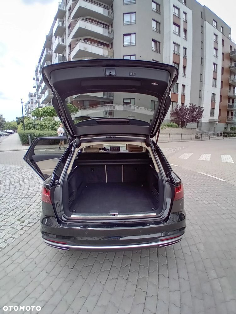 Audi A4 - 4