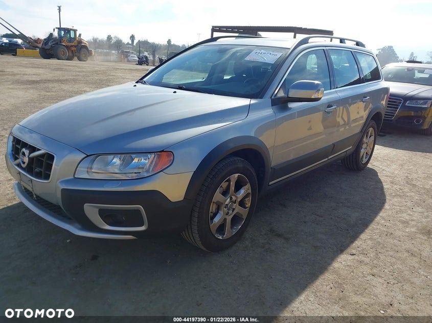 Volvo XC 70 - 1
