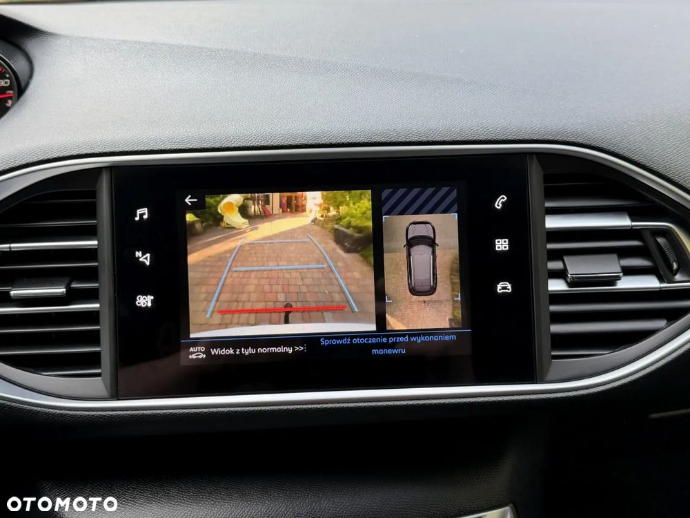 Peugeot 308 1.5 BlueHDi Allure Pack S&S EAT8 - 26