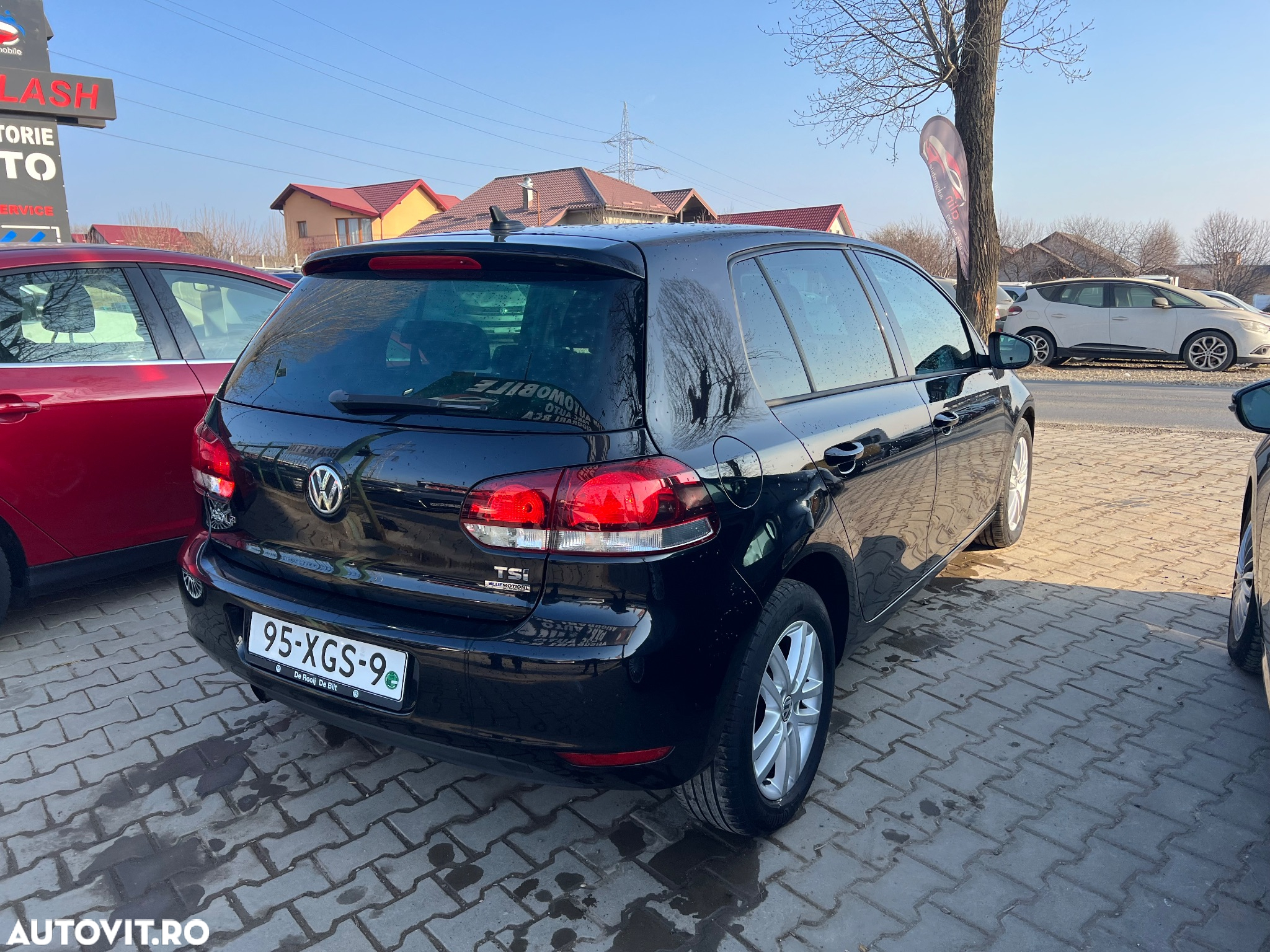 Volkswagen Golf 1.2 TSI Trendline DSG BlueMotion Technology - 3