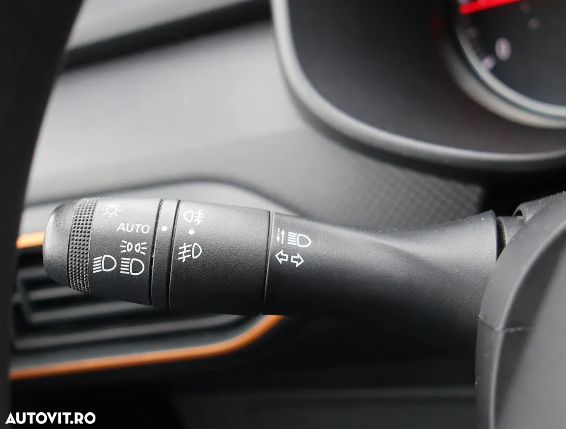 Dacia Sandero - 11