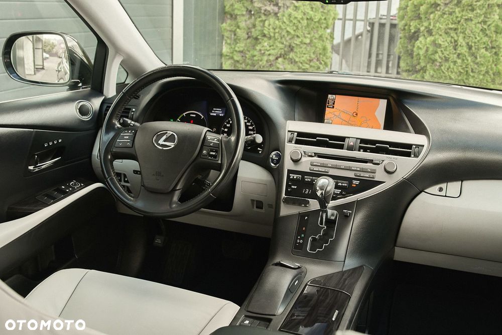 Lexus RX - 40