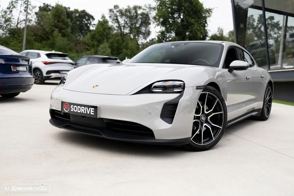 Porsche Taycan Sport Turismo - 8