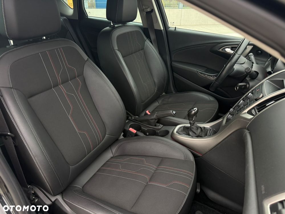 Opel Astra 1.6 Edition 150 - 12