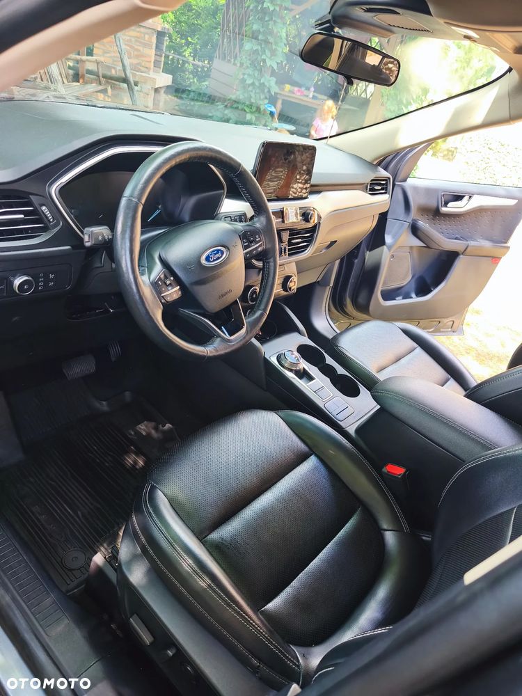 Ford Kuga 1.5 EcoBoost AWD Trend ASS - 4