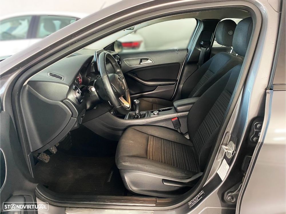 Mercedes-Benz A 180 CDI BlueEFFICIENCY Edition - 11