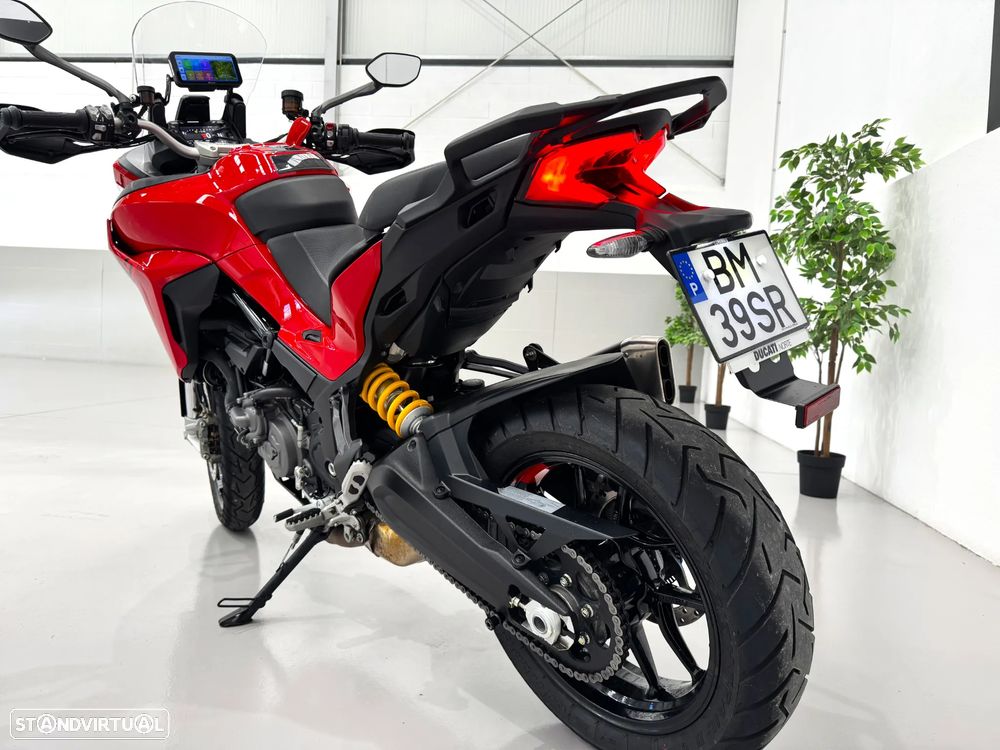 Ducati Multistrada V2 S - 11