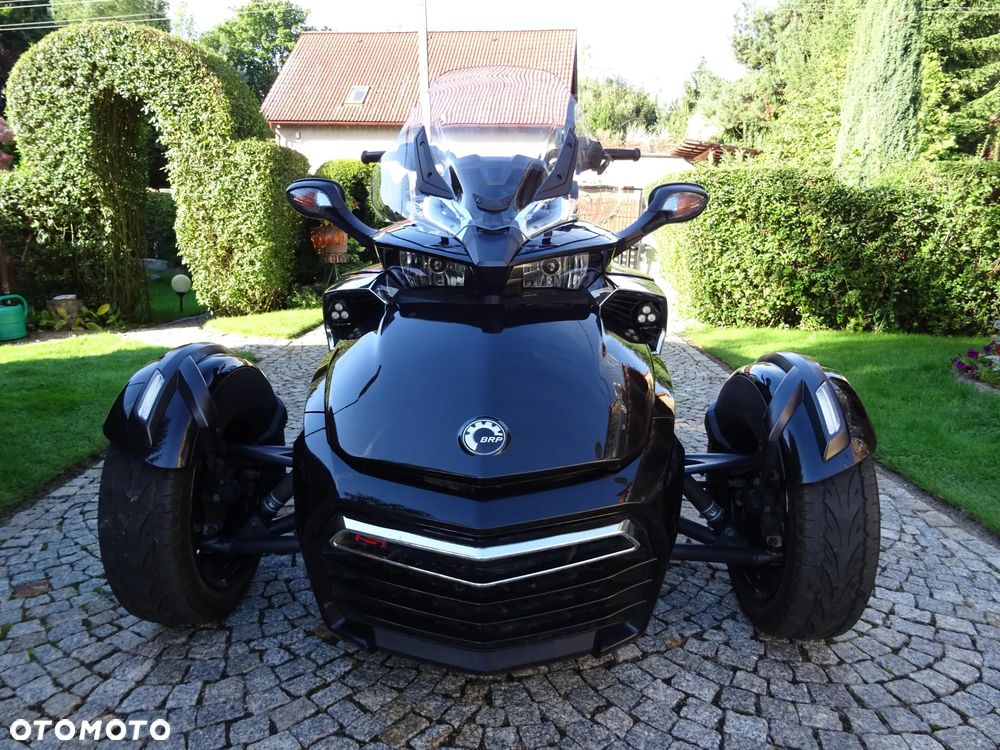 Can-Am Spyder - 13