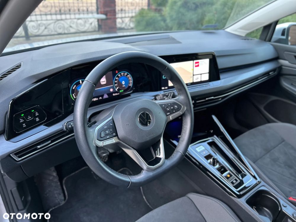 Volkswagen Golf - 14